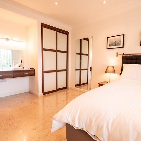 Ecton House Bed & Breakfast Newport  Bagian luar foto