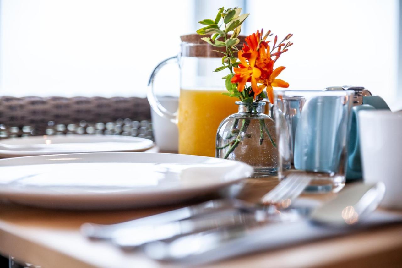 Ecton House Bed & Breakfast Newport  Bagian luar foto