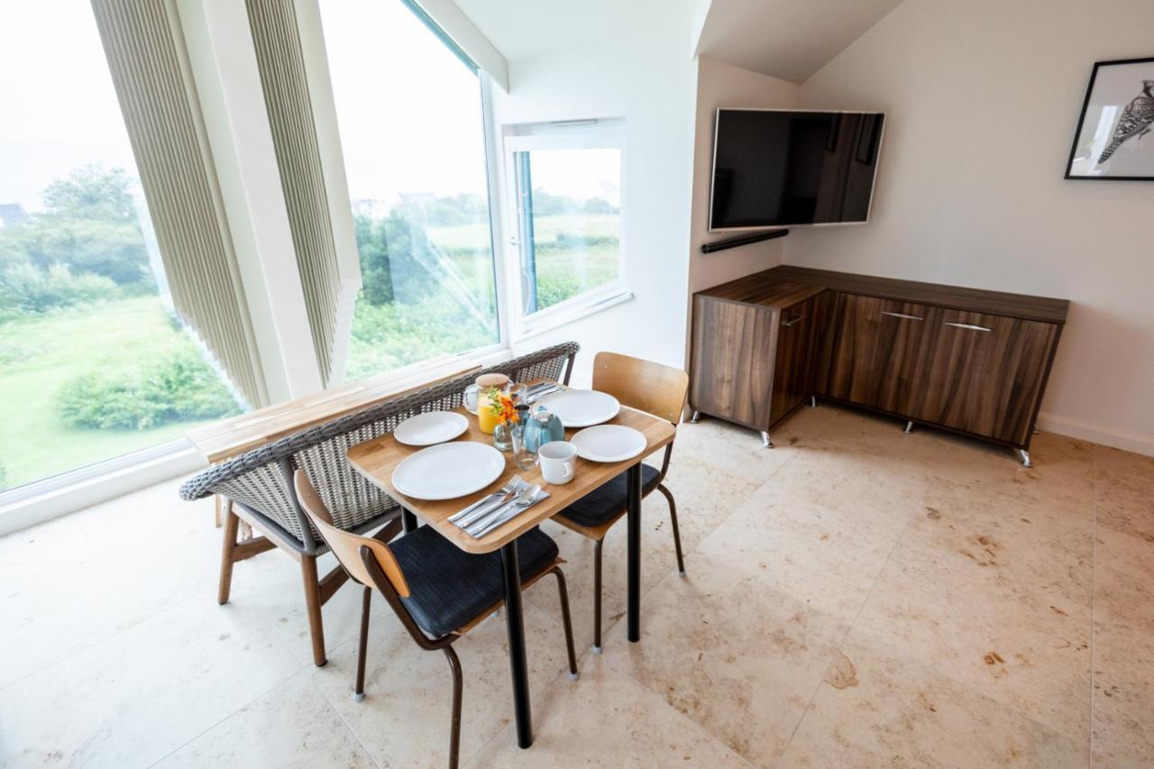 Ecton House Bed & Breakfast Newport  Bagian luar foto