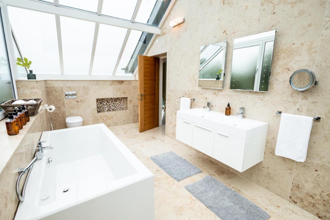 Ecton House Bed & Breakfast Newport  Bagian luar foto