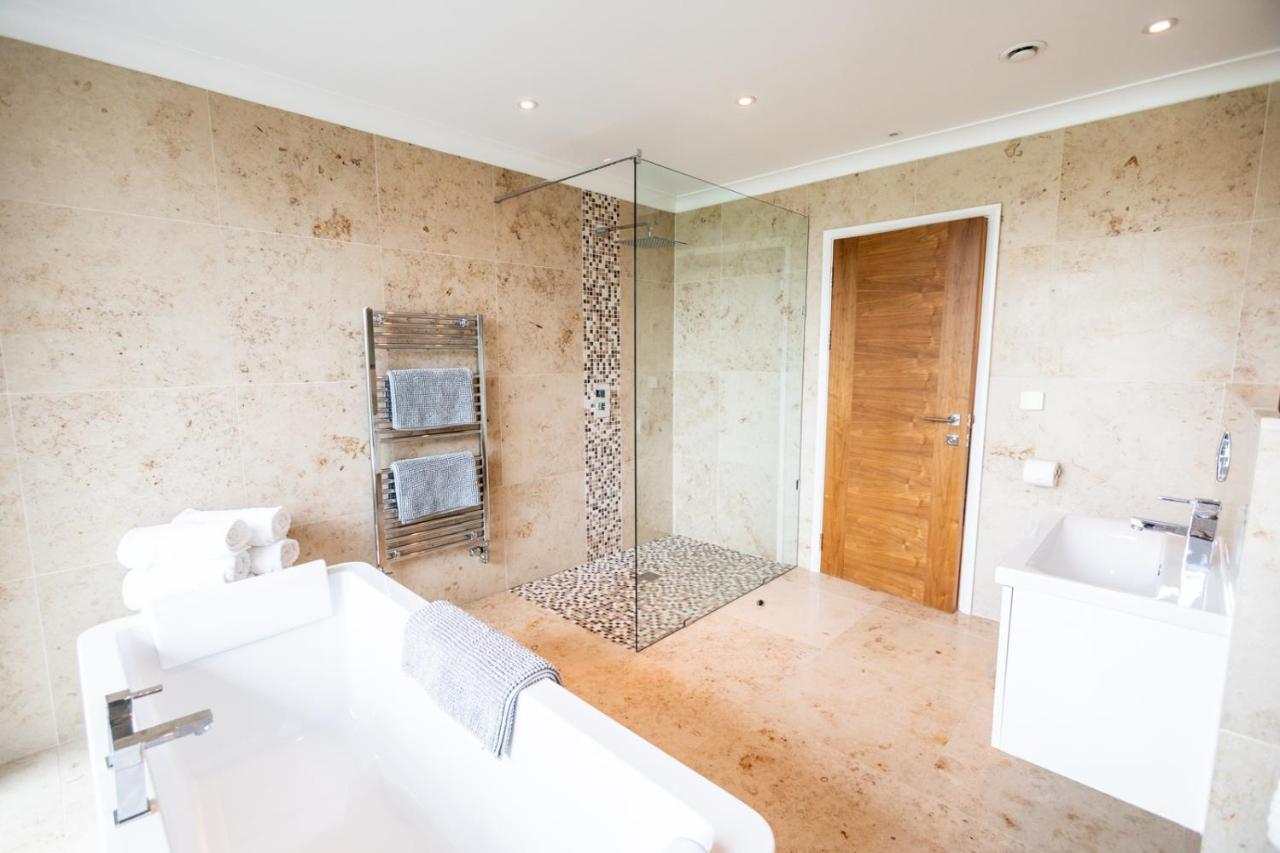 Ecton House Bed & Breakfast Newport  Bagian luar foto