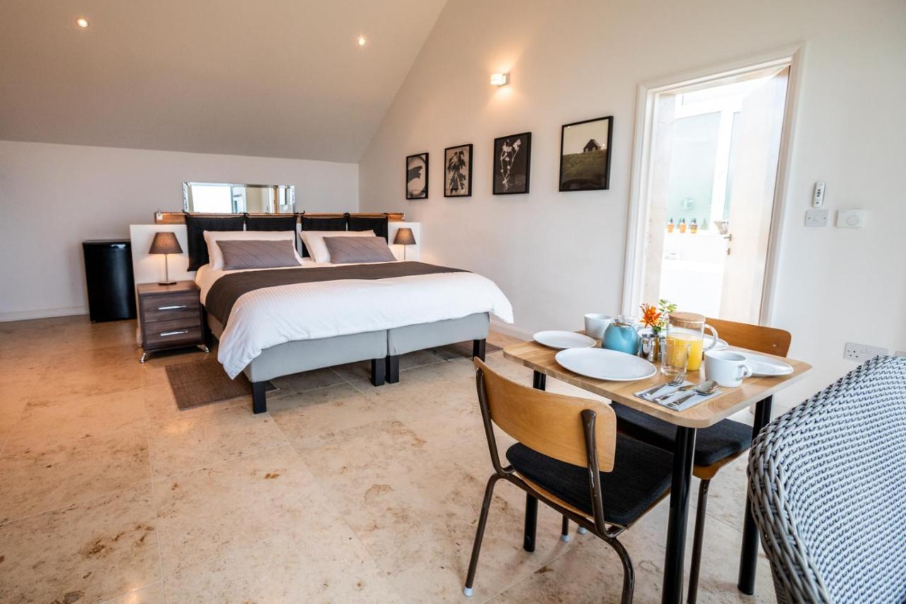 Ecton House Bed & Breakfast Newport  Bagian luar foto